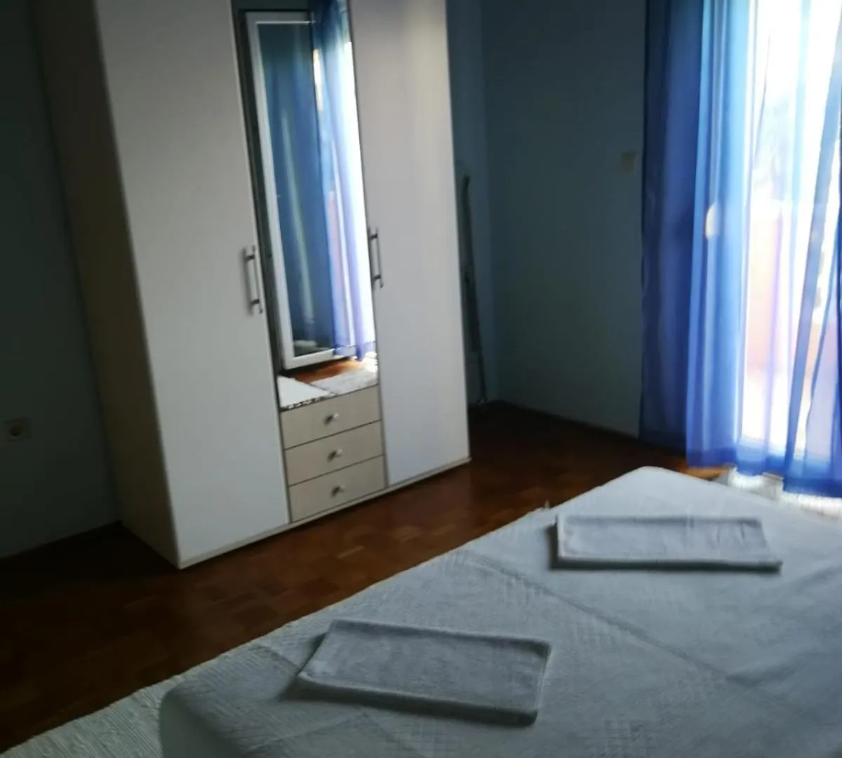 Apartments Lukacic Tkon