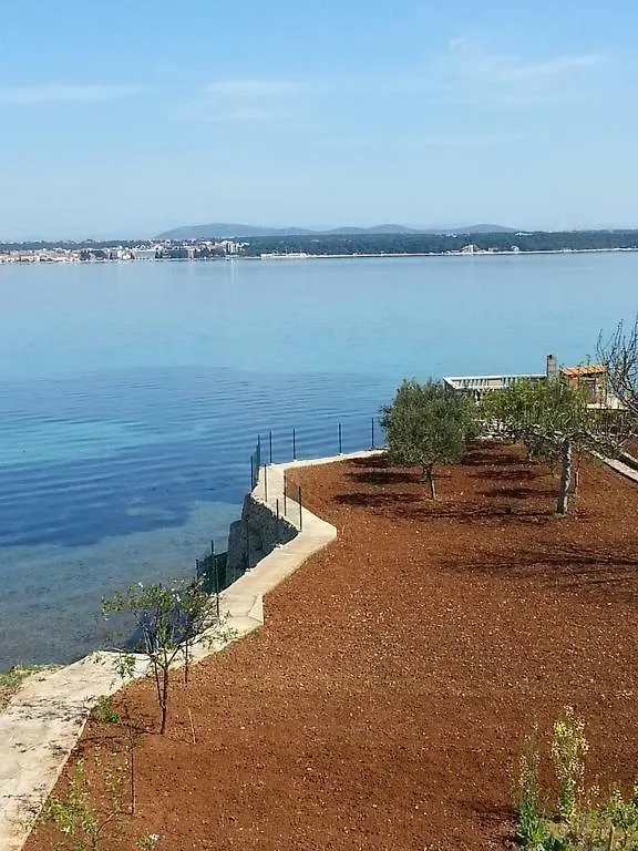Apartments Lukacic Tkon Croatia